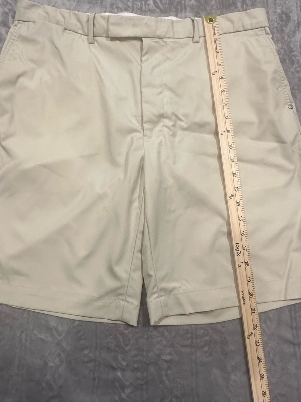 RLX Ralph Lauren Men's Flat-Front Shorts in Light Khaki - Picture 3 of 8
